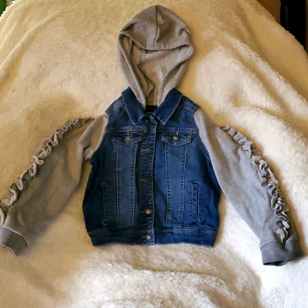 Tucker Tate denim jacket 🎉🎉HP🎉🎉